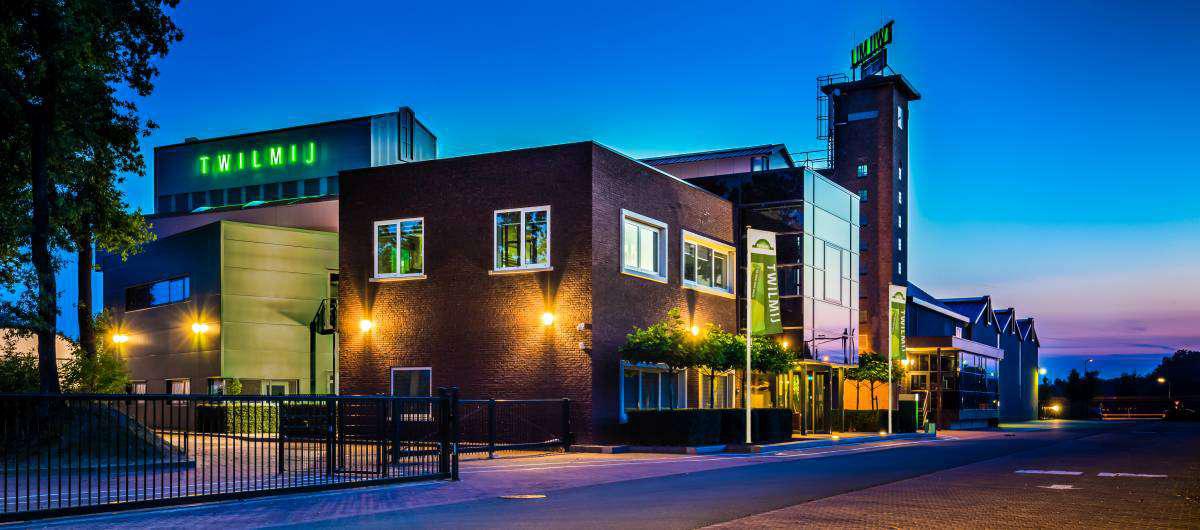 DSM Twilmij by Night